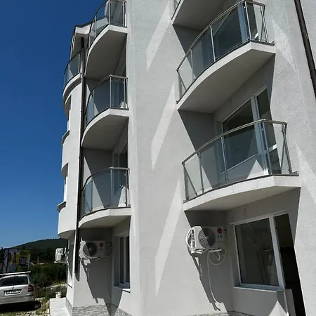 Apartment мег сий вю Varna